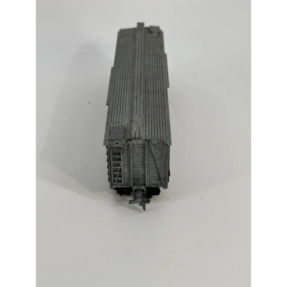 Vintage Roundhouse HO Santa Fe 40 ft Truss-Side Train Boxcar Diecast Truck Kit